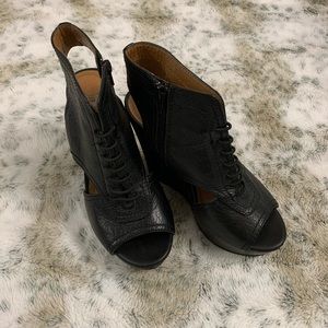 Gianni Bini Leather Wedges